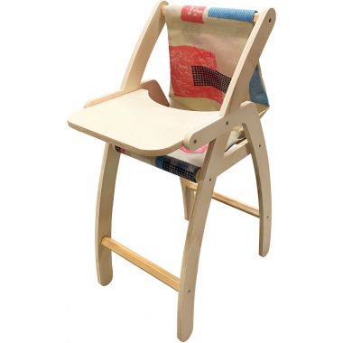 Chaise haute en bois pour poupée